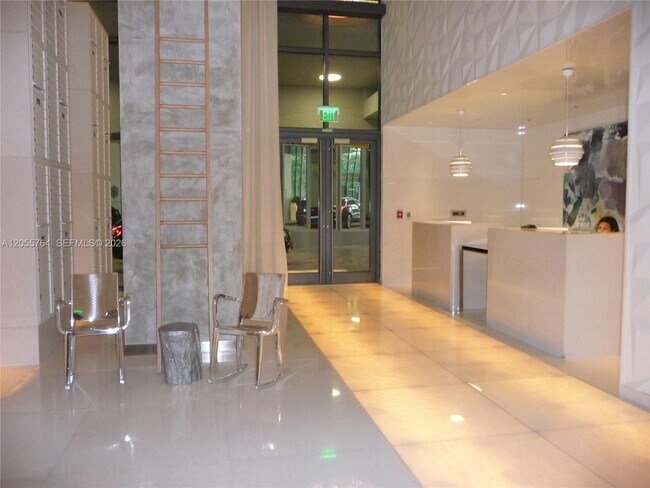 Building Photo - 1300 S Miami Ave