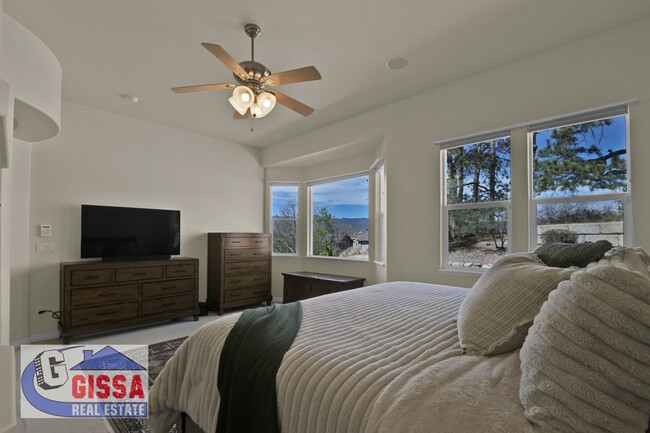 Building Photo - This stunning six-bedroom, three-and-a-hal...