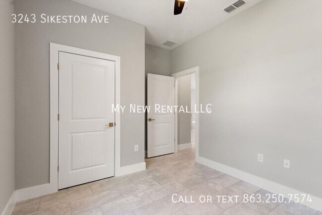 Building Photo - 3243 Sikeston Ave