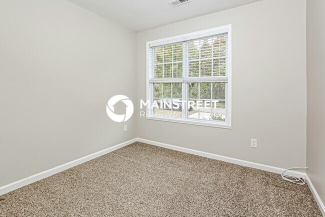 Building Photo - 3 Bedroom Pet-Friendly Home in GASTONIA, NC with Main Street Renewal