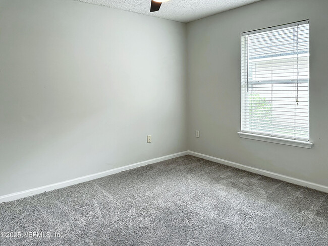 Building Photo - 1051 Moosehead Dr