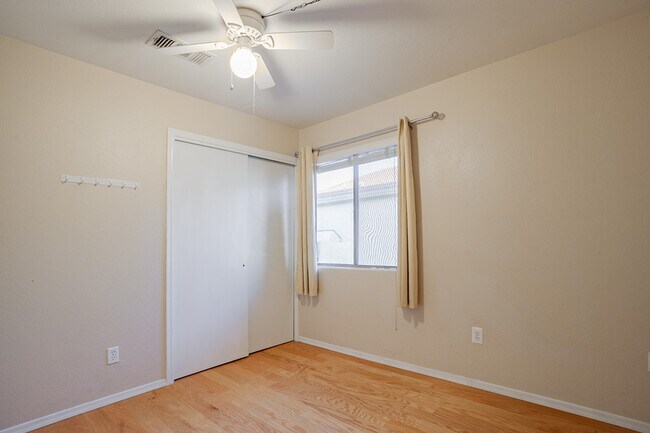 Building Photo - 6590 Tuzigoot Way