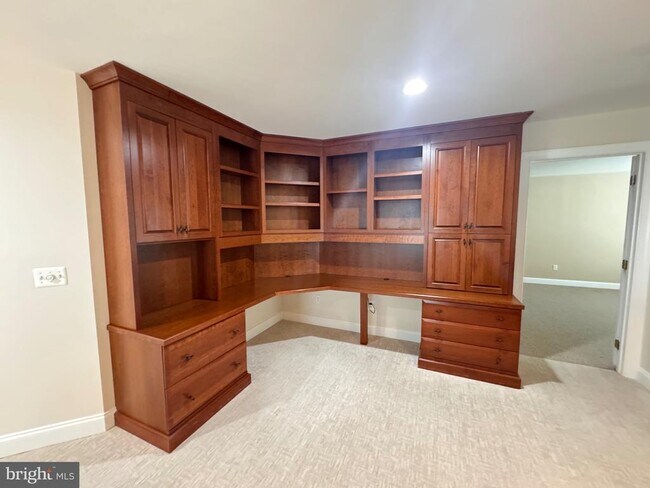 Building Photo - 5117 Faldo Dr