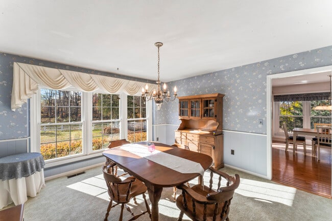 Building Photo - 23 Westview Dr