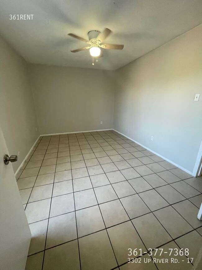 Building Photo - 3302 Up River Rd