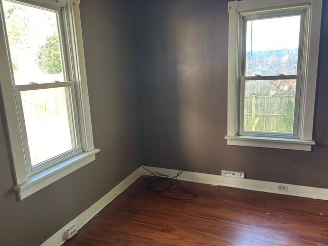 Building Photo - 18 N 11th St