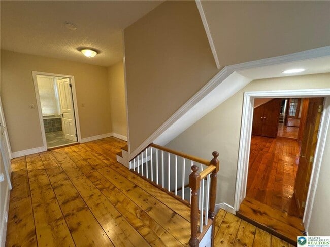 Building Photo - 3686 Lower Saucon Rd