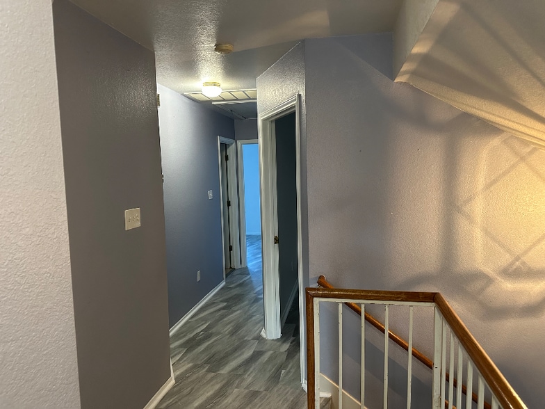 Building Photo - 17923 Loch Linnhe Loop