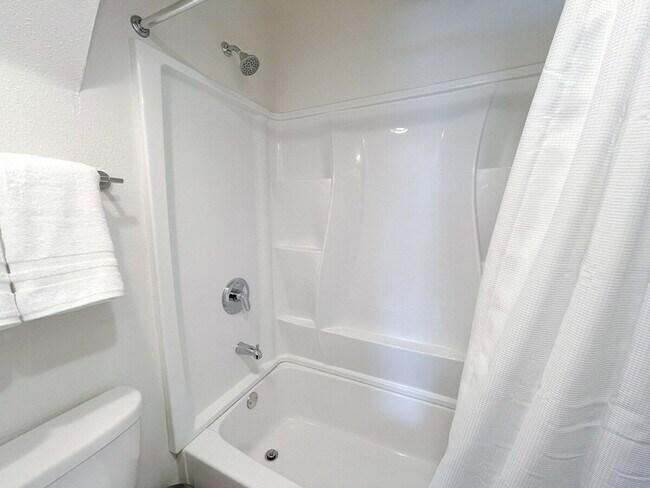 Building Photo - 2515 Burnet Ave