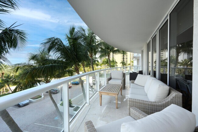 Building Photo - 2700 N Ocean Dr