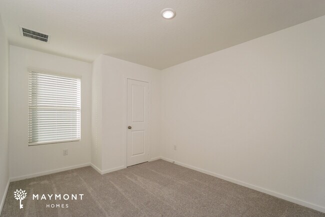 Building Photo - Modern 4-Bedroom in in the Landon Ridge Community