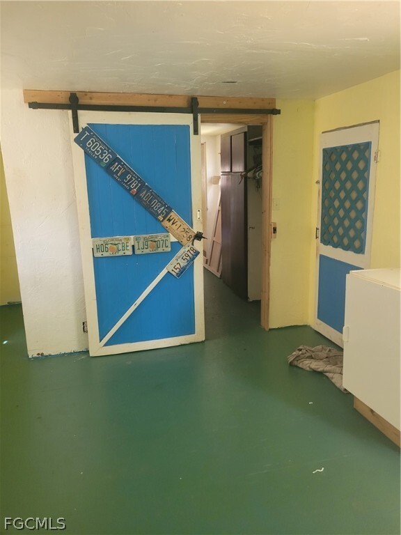 Building Photo - 8230 Tolles Dr