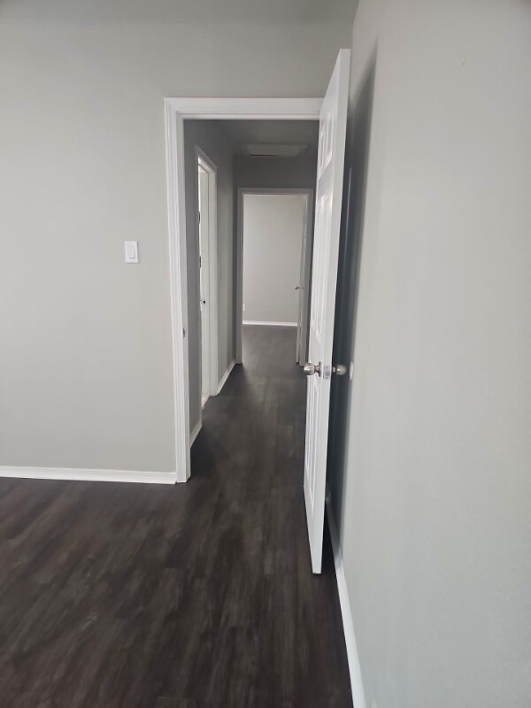 Building Photo - 5003 Lark Ave