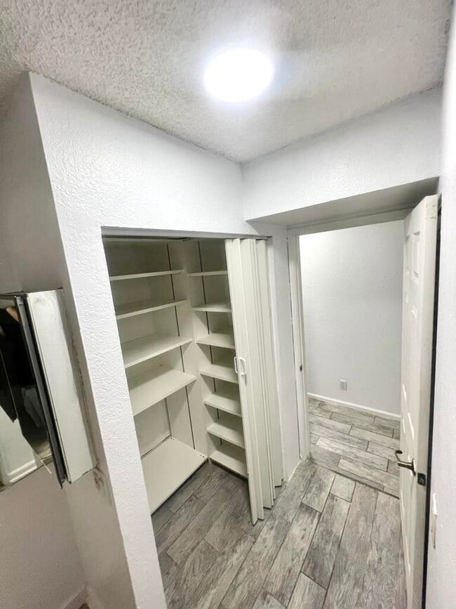 Building Photo - 8104 Severn Dr