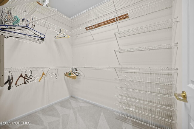 Building Photo - 49 Baltusrol Dr