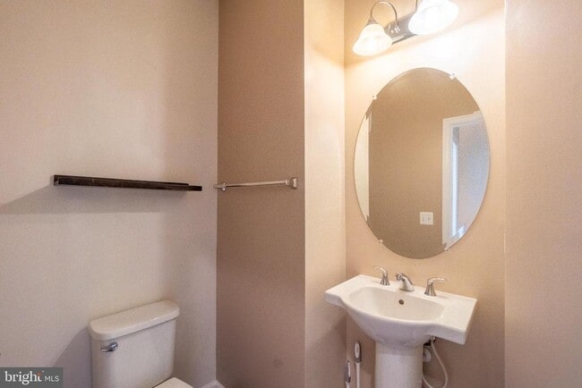 Building Photo - 13933 Hollow Wind Way