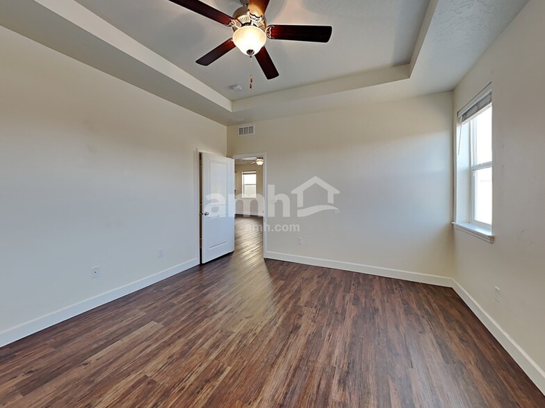 Building Photo - 362 E Sicily Dr