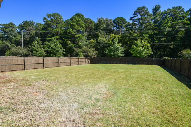 Building Photo - 111 Creek Gravel Dr