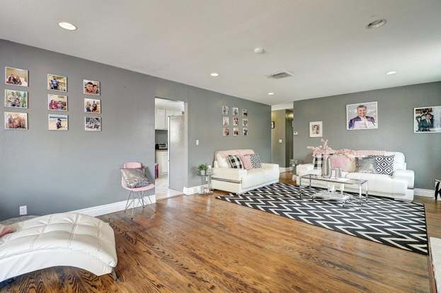 Building Photo - 384 Mccovey Ln