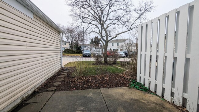 Building Photo - 791 Barnaby Pl