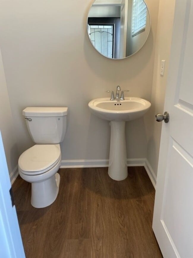 Building Photo - 3 Bed and 2.5 bath is now available!
