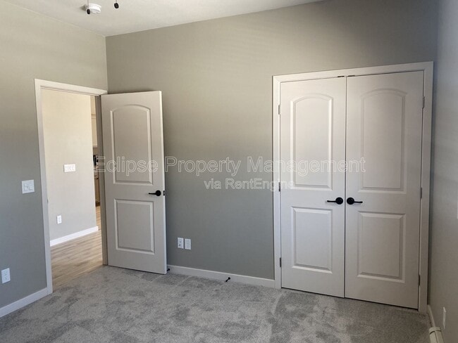 Building Photo - 511 Crestone Ave