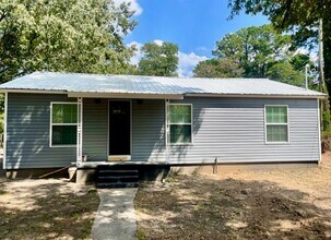 Building Photo - 1921 S State Line Ave