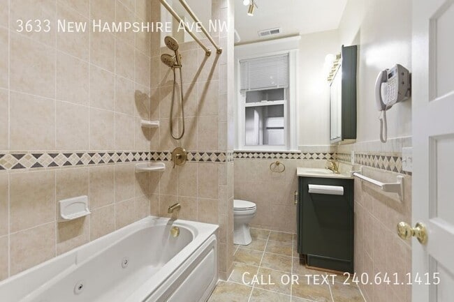 Building Photo - 3633 New Hampshire Ave NW