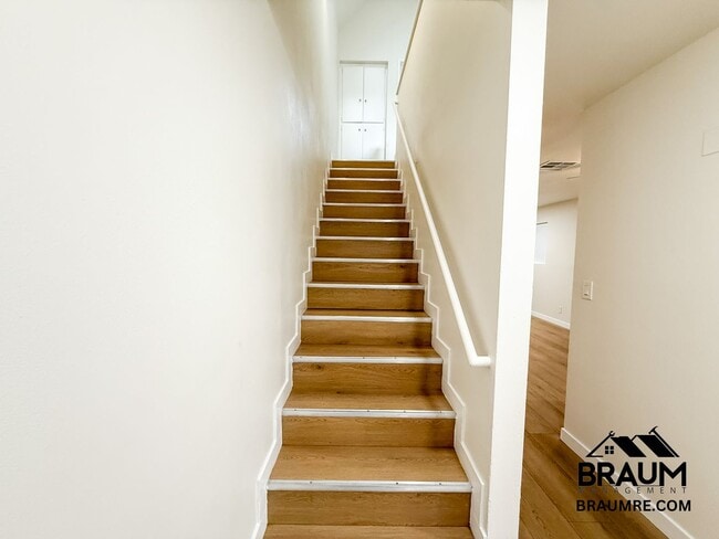 Building Photo - 14249 Friar St