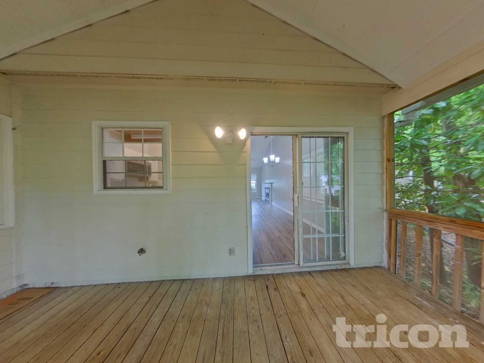 Building Photo - 350 Jamaica Cove SW