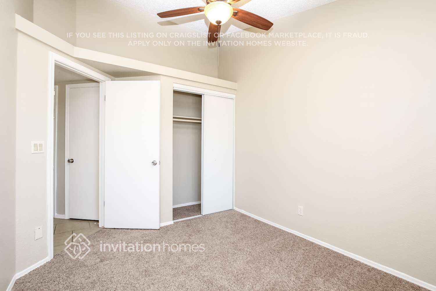 Building Photo - 5704 W Villa Theresa Dr