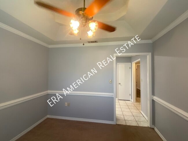 Building Photo - 19 Winfield Way