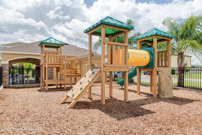 Building Photo - 843 Remington Green Dr SE