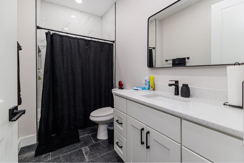 Building Photo - 550 Battle Ave