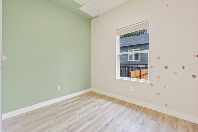 Building Photo - 4521 S Mead St