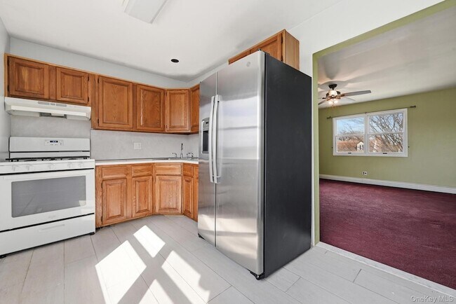 Building Photo - 144-10 256th St