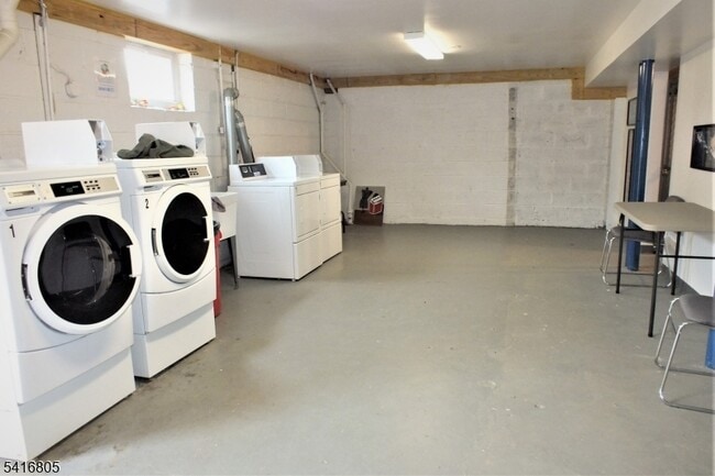 Building Photo - 2467 NJ-10