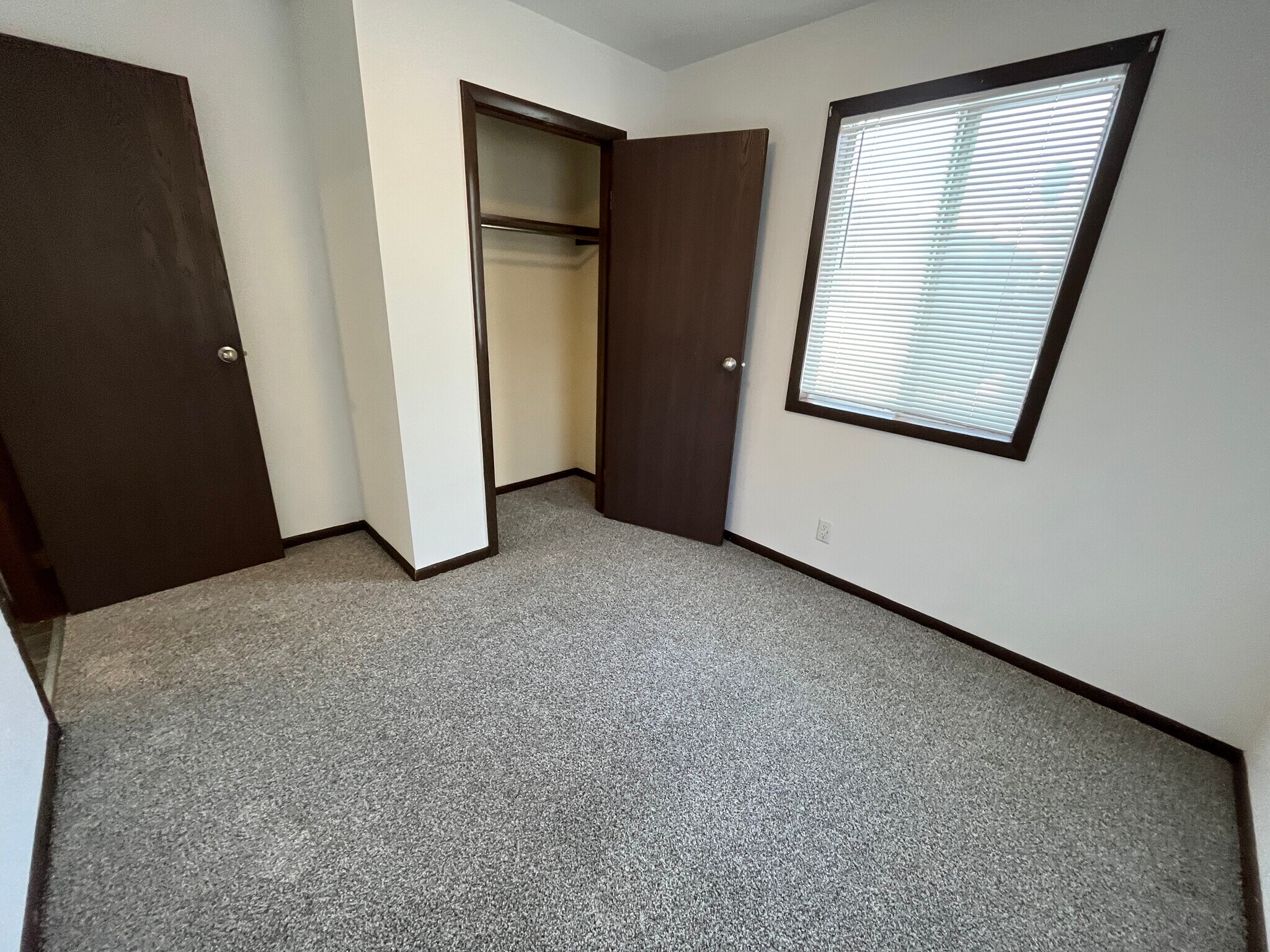 Building Photo - 12845 Renwood Dr