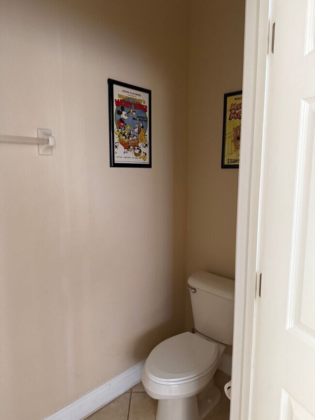 Building Photo - 860 Assembly Ct