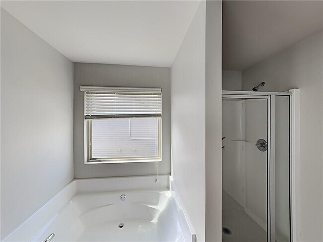 Building Photo - 1970 Township Dr