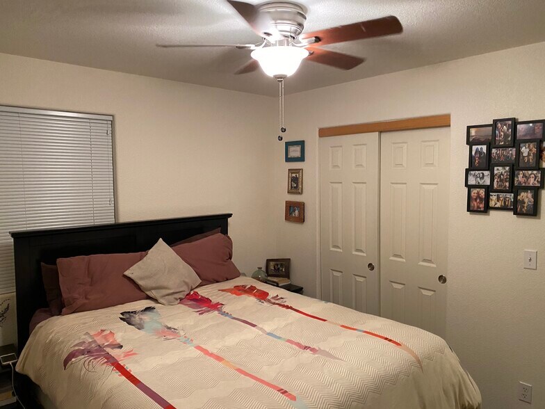 Bedroom 2 - 3761 Mt Flora St