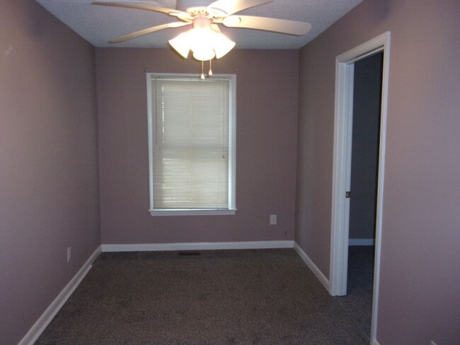 Building Photo - Close to the heart of Downtown Rock Hill