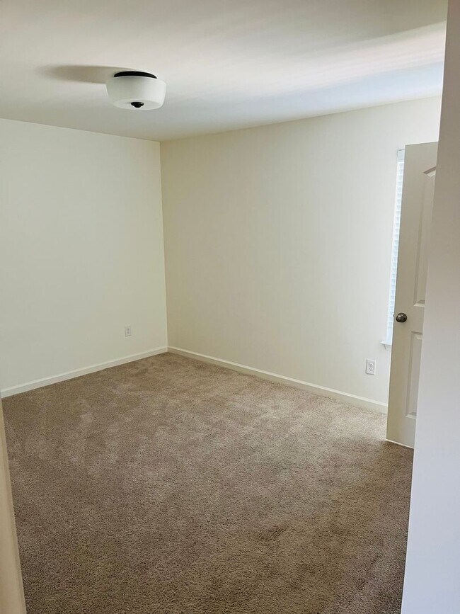 Building Photo - Welcome to your dream home, nestled in the...