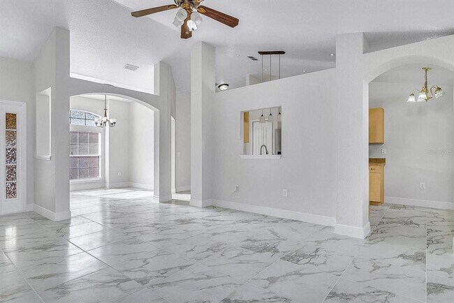 Building Photo - 656 Linnet Ct