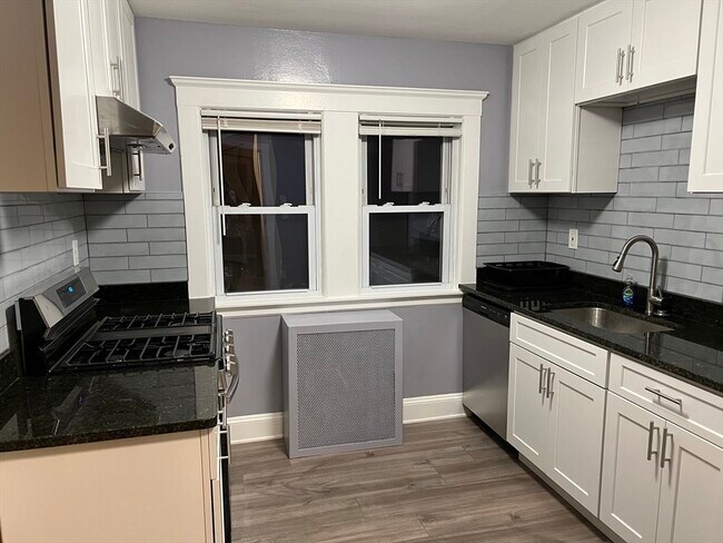 Primary Photo - 101 E Squantum St