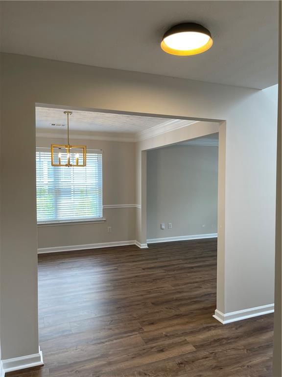 Building Photo - 160 Village Trce