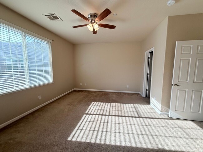 Building Photo - 1865 Wind Ranch Rd