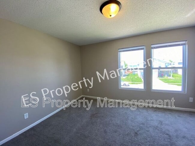 Building Photo - 8415 Ash Grove Dr