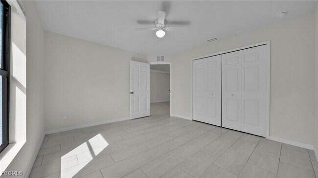 Building Photo - 1411-1413 Academy Blvd