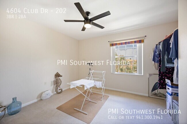 Building Photo - 4604 Club Dr